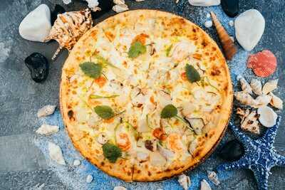 Рыбак и Море