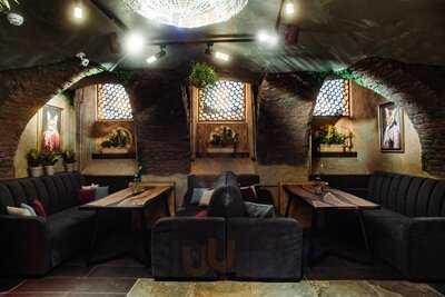 Cats & Wine Гастробар