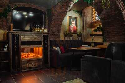 Cats & Wine Гастробар