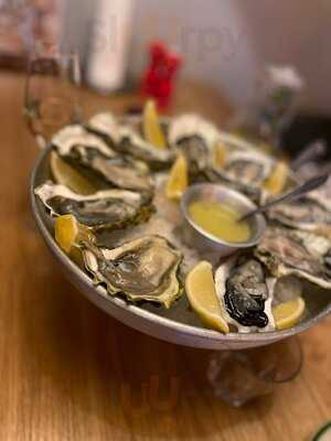 Раковарня "Клешни и Хвосты"