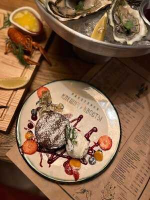 Раковарня "Клешни и Хвосты"