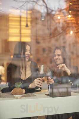 ОМореМоре & Wine