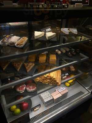 Surf Coffee X Lovely