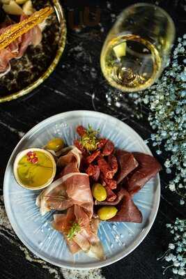 Винный Бар  Ува