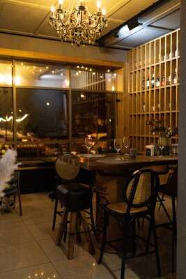 Винный Бар  Ува