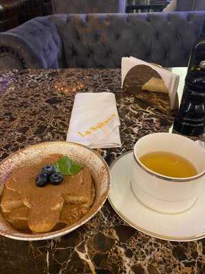 Ла  Султана