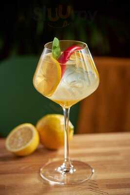 Лоло Балканское Бистро