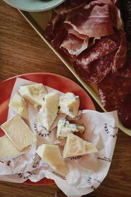 Нумеро Зеро