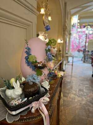 Кафе Пушкинъ у фонтана