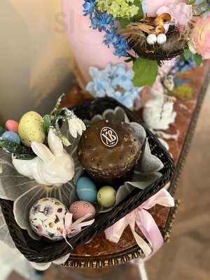 Кафе Пушкинъ у фонтана