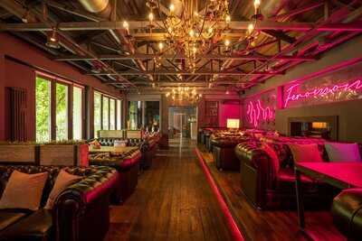 Феромон Петроградская