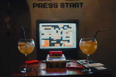 Руки ВВерх! Бар