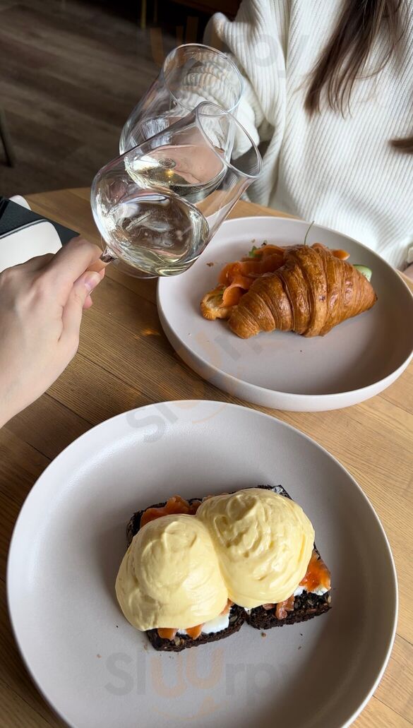 Остановка Театр