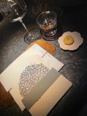 Икра Москва