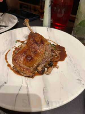 Ginett Restaurant & Wine Bar