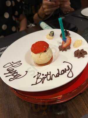 Ginett Restaurant & Wine Bar