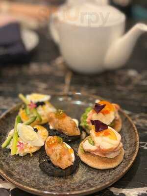 The Lobby Lounge At Intercontinental Singapore