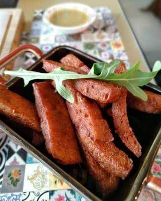 Arteastiq Bistro & Bar