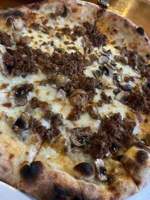 Limoncello Pizza And Grill