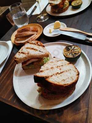 Maggie Joan's Dining And Bar