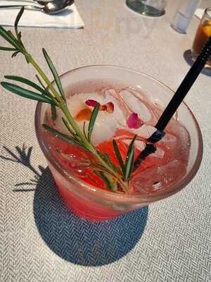 Element At  Amara Singapore Hotel