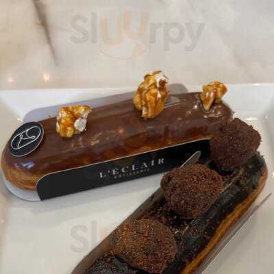 L'eclair Patisserie (cafe)