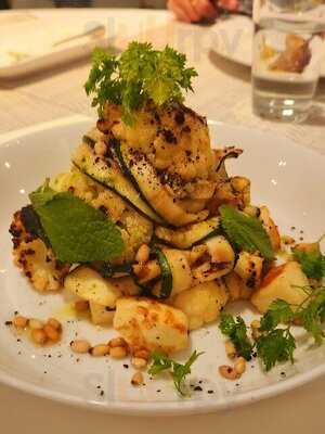 Alati Divine Greek Cuisine