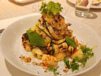 Alati Divine Greek Cuisine