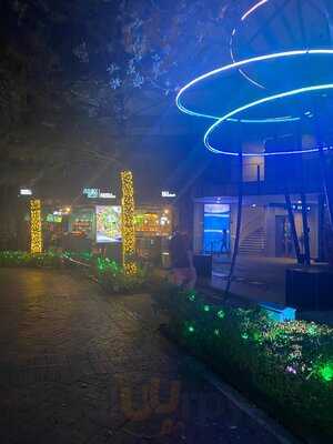 Two Chefs Bar Mexican & Italian