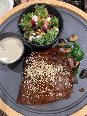 Escape Steakhouse & Poolside Bar