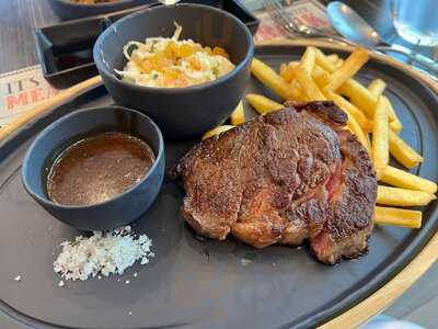 Escape Steakhouse & Poolside Bar