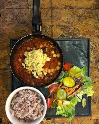 Well Dressed Salad Bar & Cafe