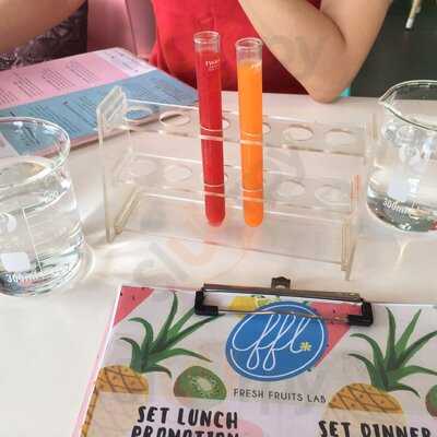 Fresh Fruits Lab