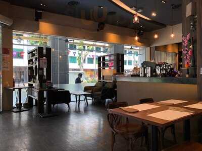 Lighthouse Bistro & Bar