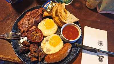 Michael's Bar & Grill