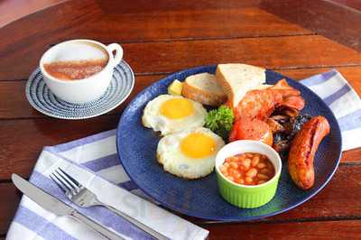 Michael's Bar & Grill