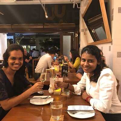 Wine Connection Bistro Capital Square