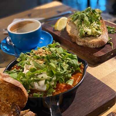 Jimmy Monkey Cafe & Bar