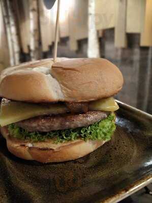 Hans Im Gluck German Burgergrill