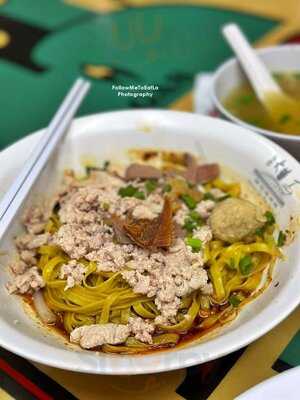 Hill Street Tai Hwa Pork Noodles