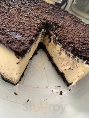 Cat & The Fiddle (clarke Quay Central)