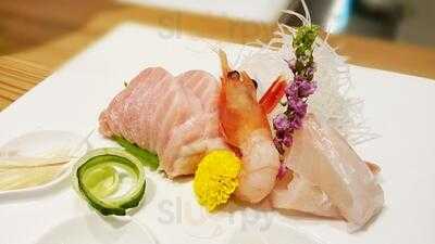 Ryu's Cafe & Sake Bar