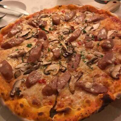 1 Tyrwhitt Bistro Bar