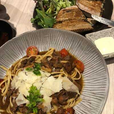 Kara Cafe & Dessert Bar