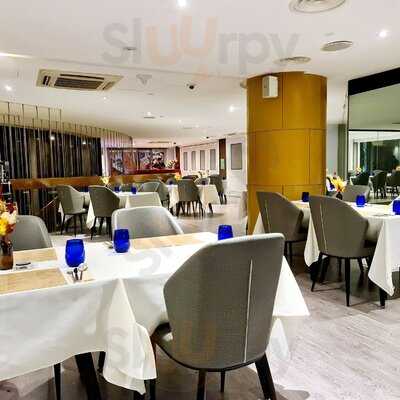 Cali Ascott Raffles Place