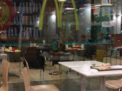 Mcdonald's Changi Airport Terminal 3