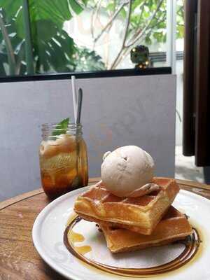 Creamier Handcrafted Ice Cream And Coffee