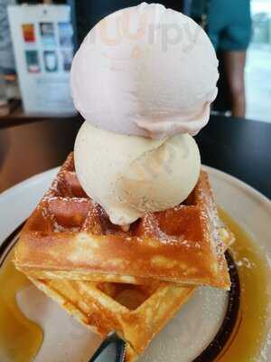 Creamier Handcrafted Ice Cream And Coffee