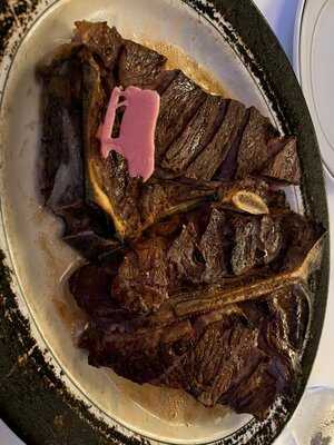 Wolfgang's Steakhouse By Wolfgang Zwiener