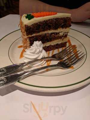 Dan Ryan's Chicago Grill